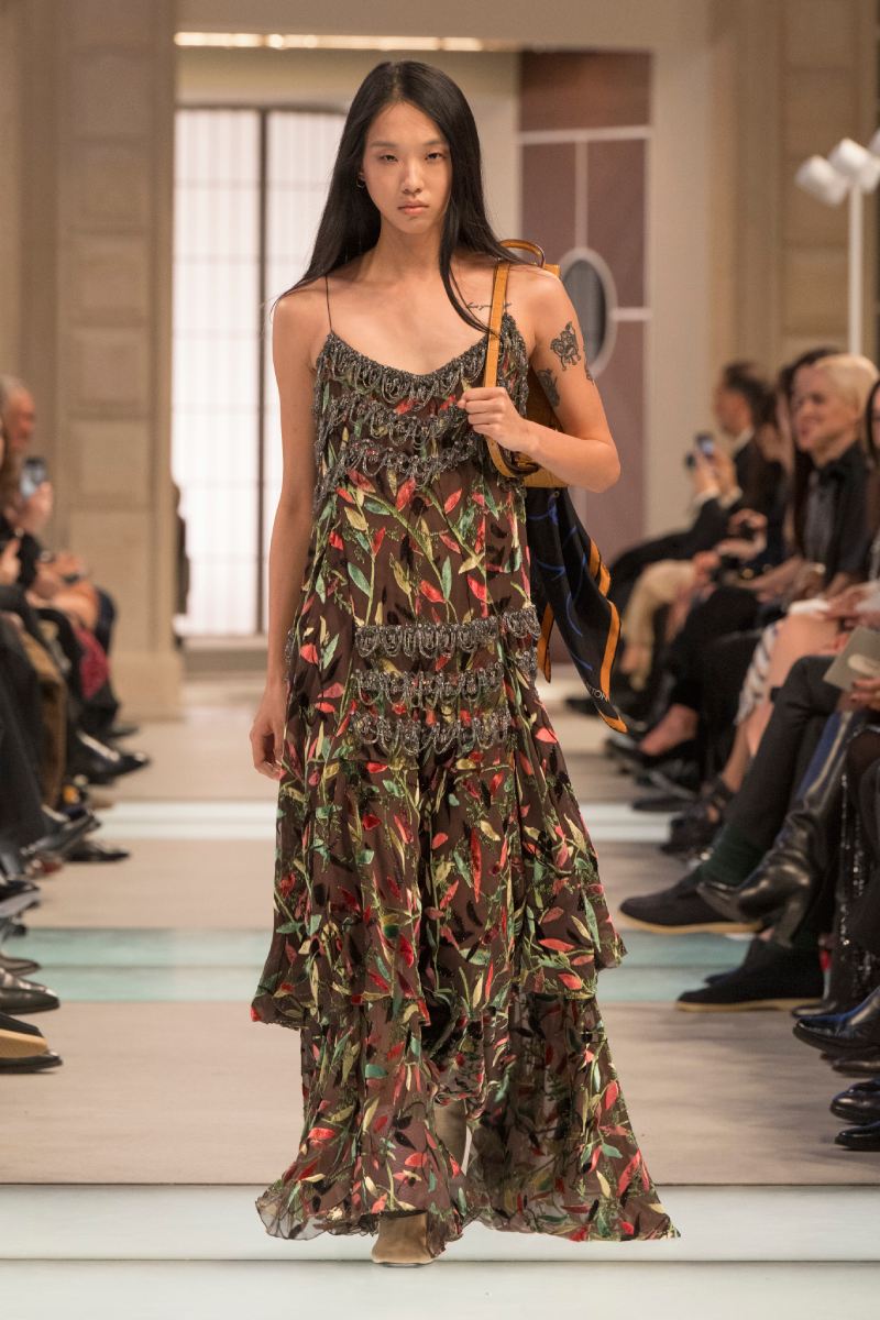 Louis Vuitton mezcla historicismo y modernidad para fw25