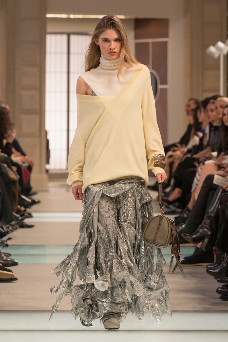 Louis Vuitton mezcla historicismo y modernidad para fw25