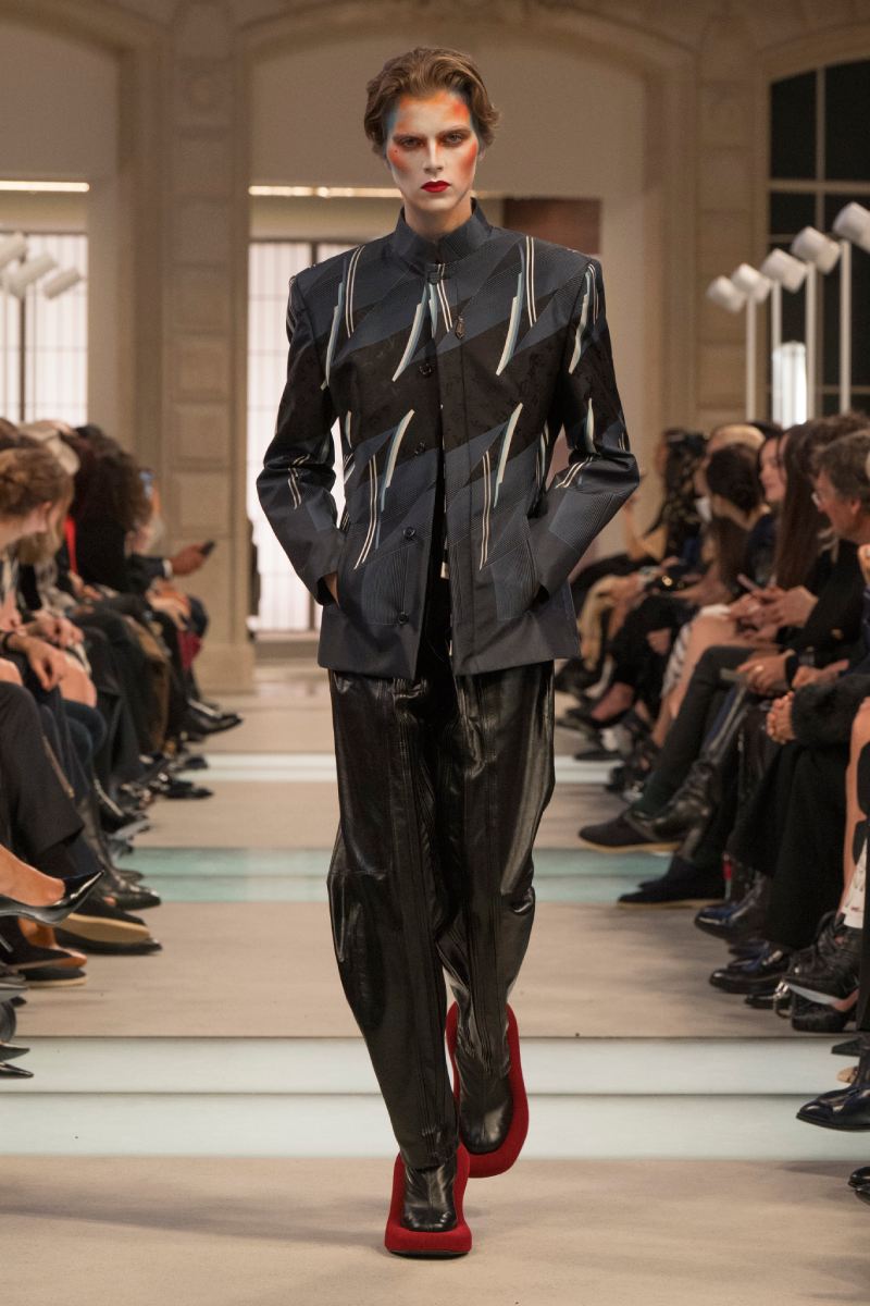 Louis Vuitton mezcla historicismo y modernidad para fw25