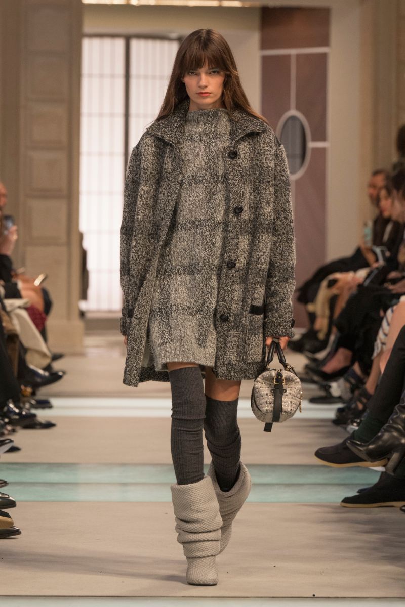 Louis Vuitton mezcla historicismo y modernidad para fw25