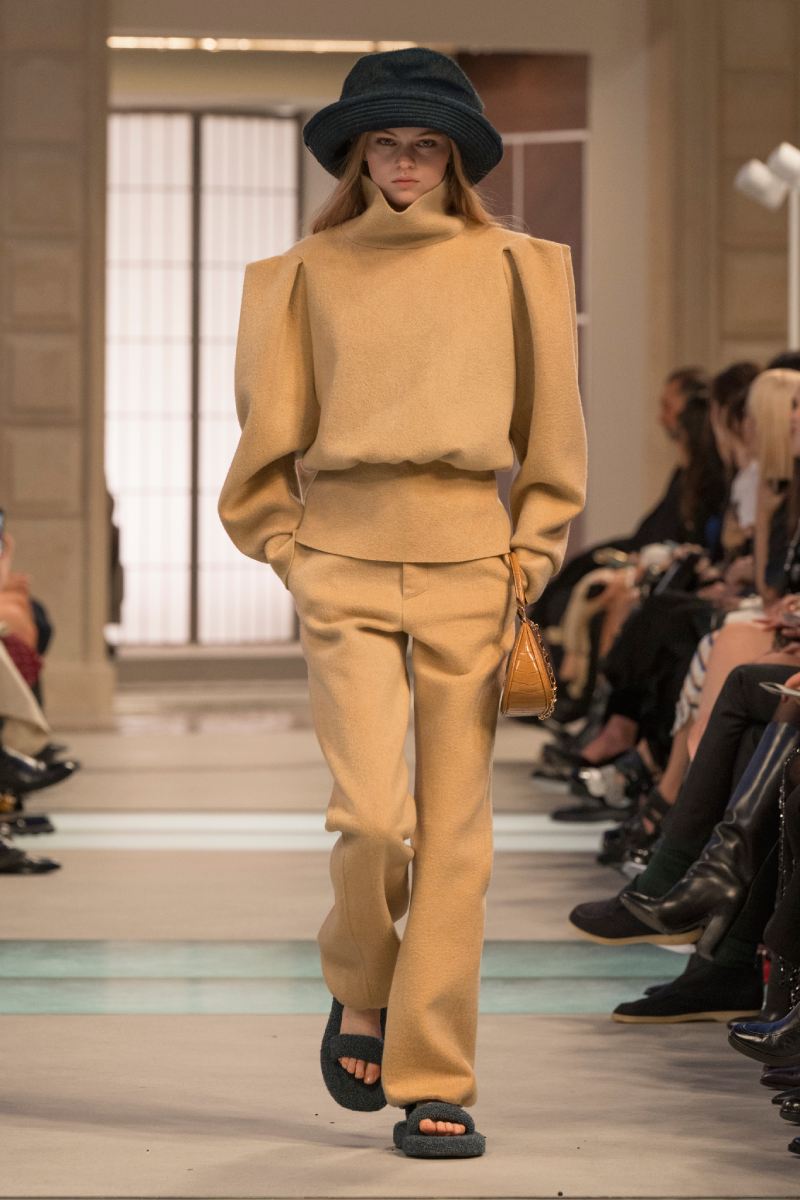 Louis Vuitton mezcla historicismo y modernidad para fw25