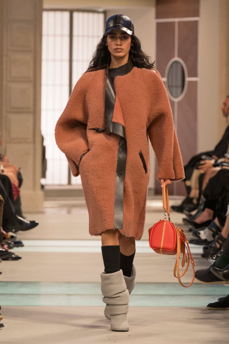 Louis Vuitton mezcla historicismo y modernidad para fw25