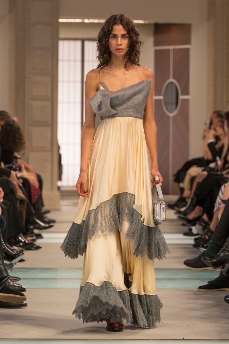 Louis Vuitton mezcla historicismo y modernidad para fw25