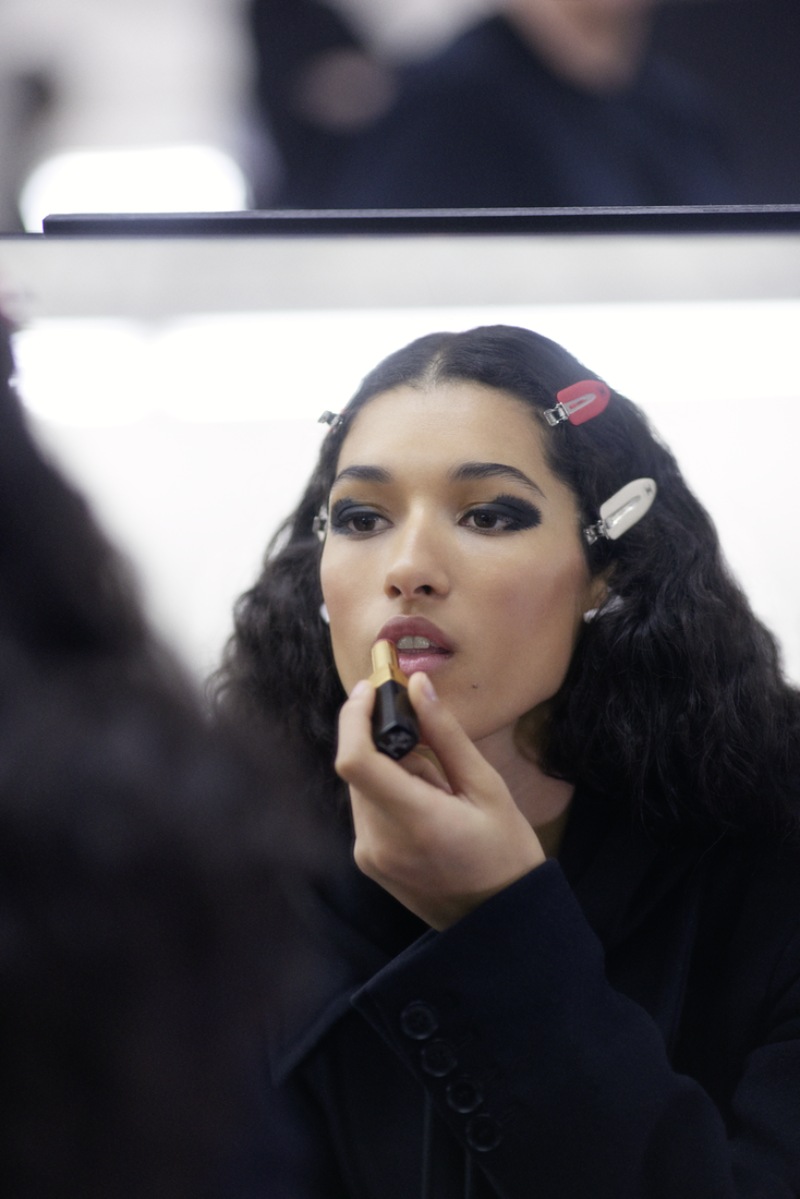 maquillaje tweed chanel desfile otoño invierno parís