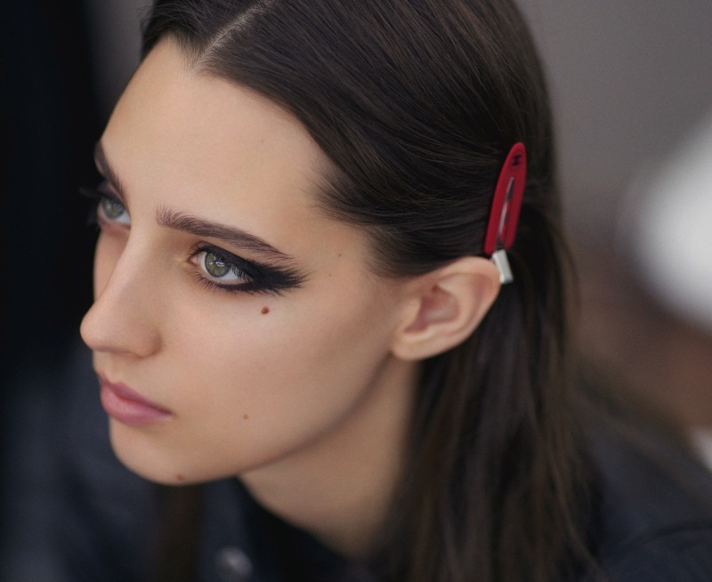 maquillaje tweed chanel desfile otoño invierno parís