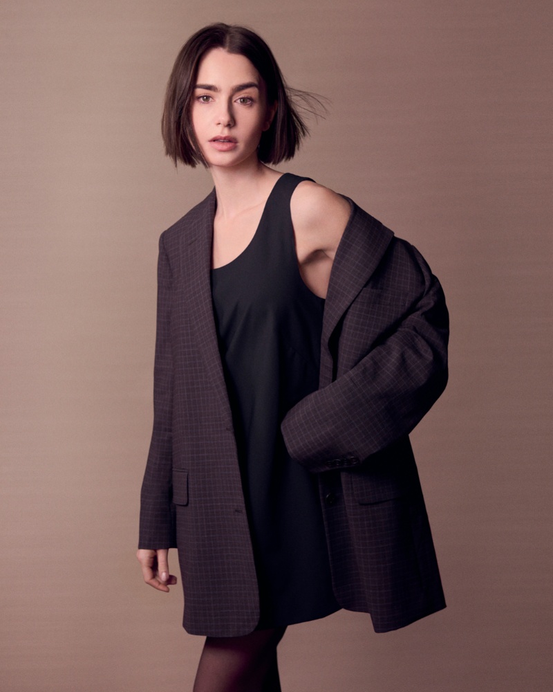 ropa elegante parisina nueva colección calvin klein lily collins