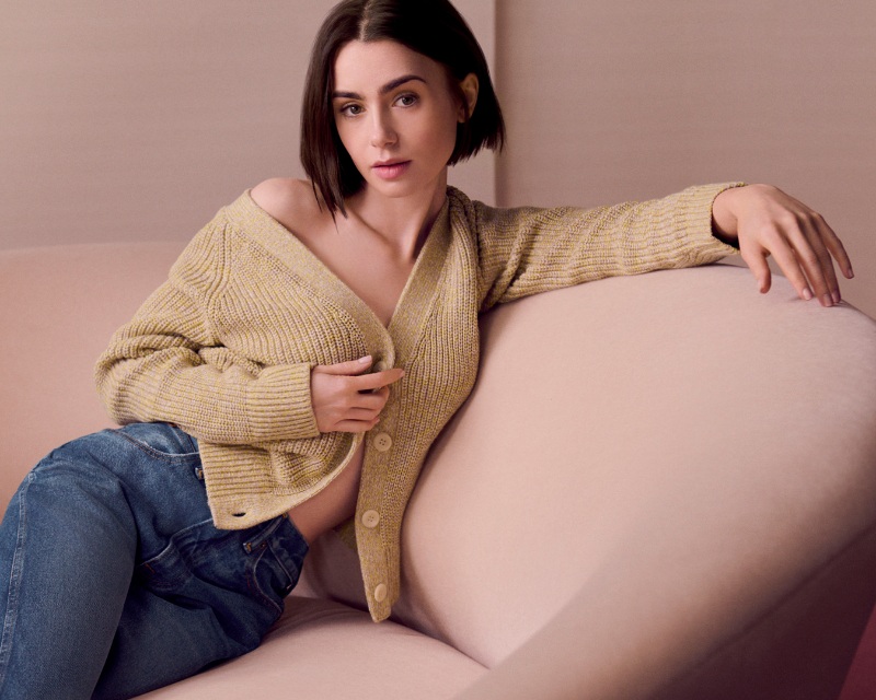 ropa elegante parisina nueva colección calvin klein lily collins