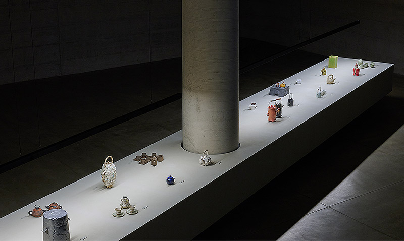 Loewe reinventa la tetera en el Salone del Mobile 2025