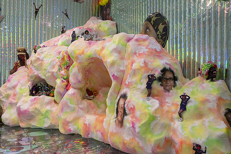 Lauren Halsey. Arte y arquitectura comunitaria en modo Funk