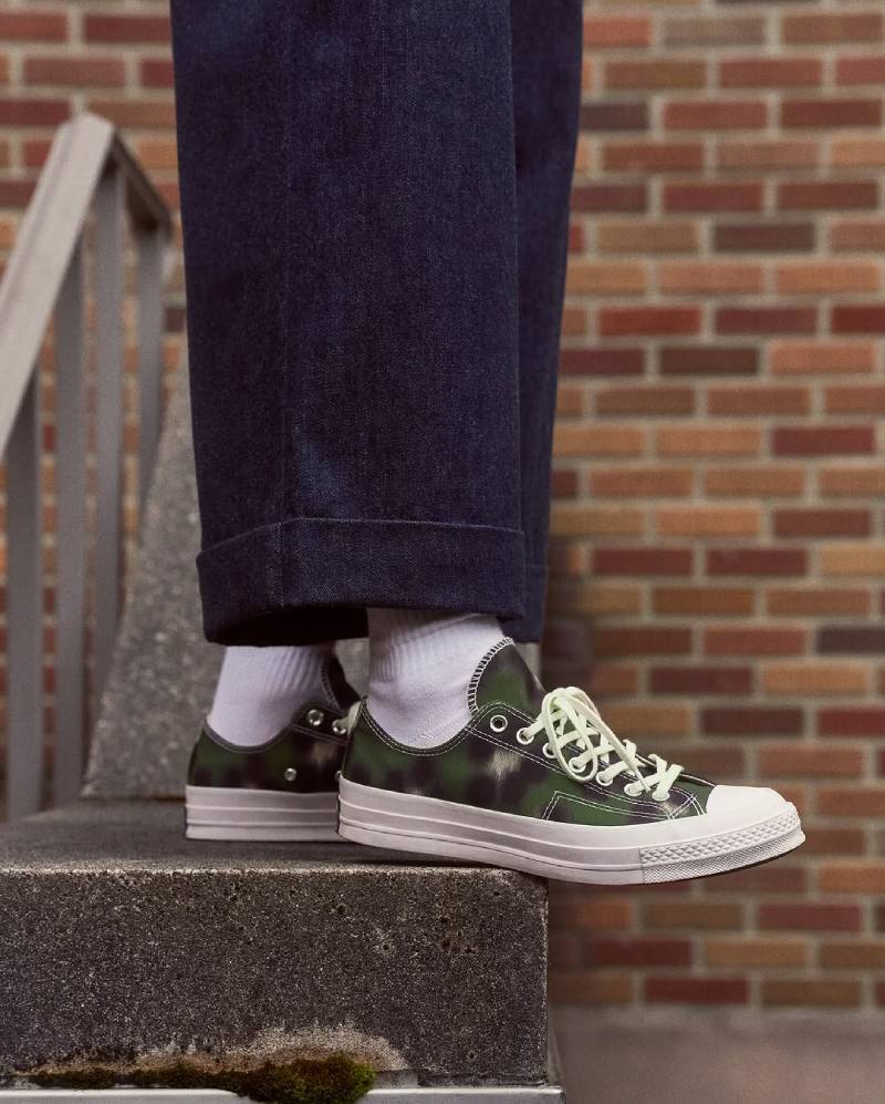 Nigo les da un giro Kenzo a las míticas Converse