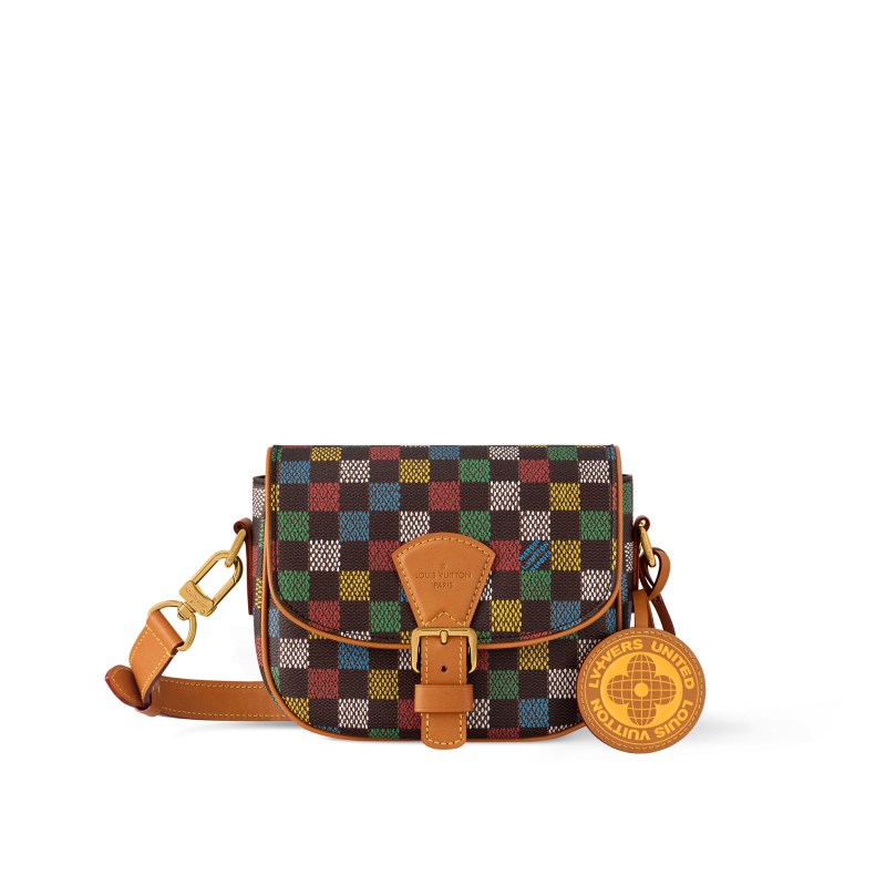 Estos son los bolsos que necesitas para elevar tus looks