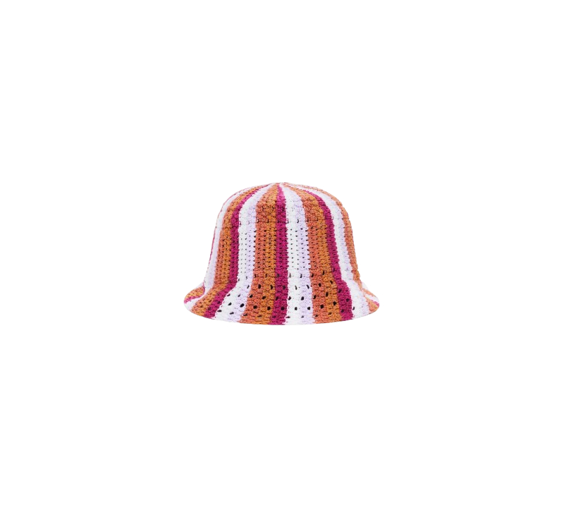 Para el mejor look de festival, usa solo sombrero o gorra